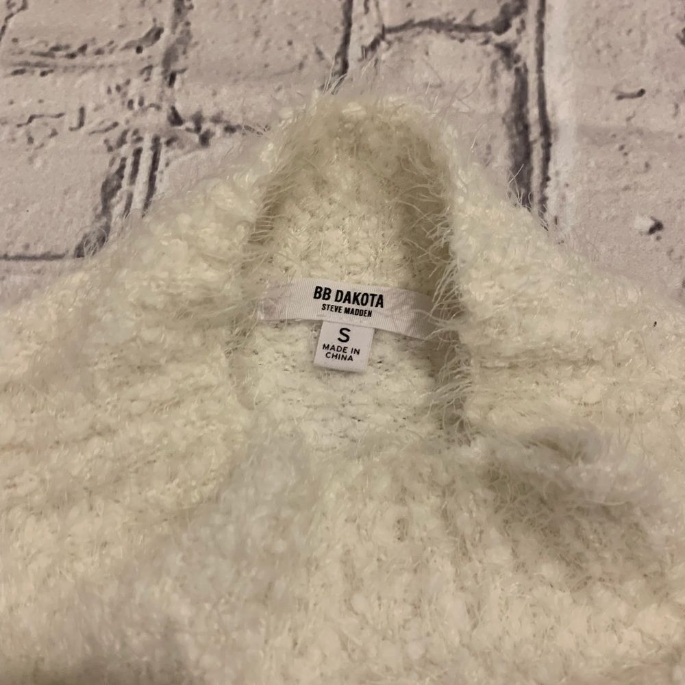 BB Dakota  Cozy Crew Neck Ivory Sweater NWT - Picture 3 of 5